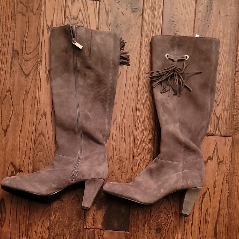 Like New Bandalino Gray Leather Suede with Tassels Knee-High Boots, Size 9